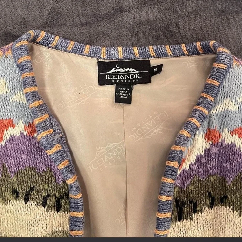 Icelandic Designs Colorful Horse pony western Pattern Cardigan M EUC - Picture 11 of 12